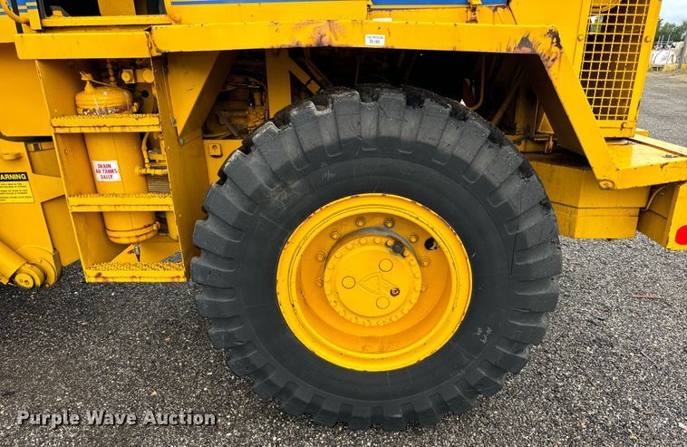 image for item DV5843 1987 Trojan  1500Z wheel loader