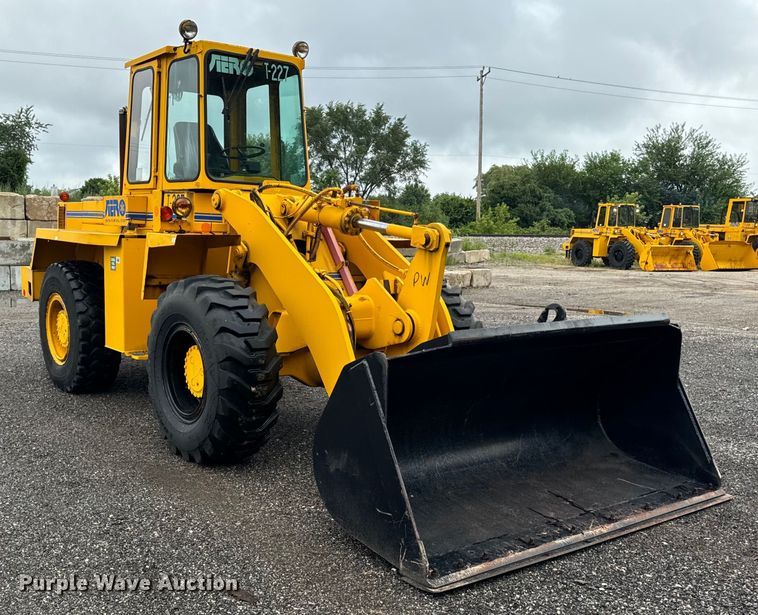 image for item DV5845 1990 Trojan  1900Z wheel loader