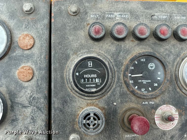 image for item DV5845 1990 Trojan  1900Z wheel loader