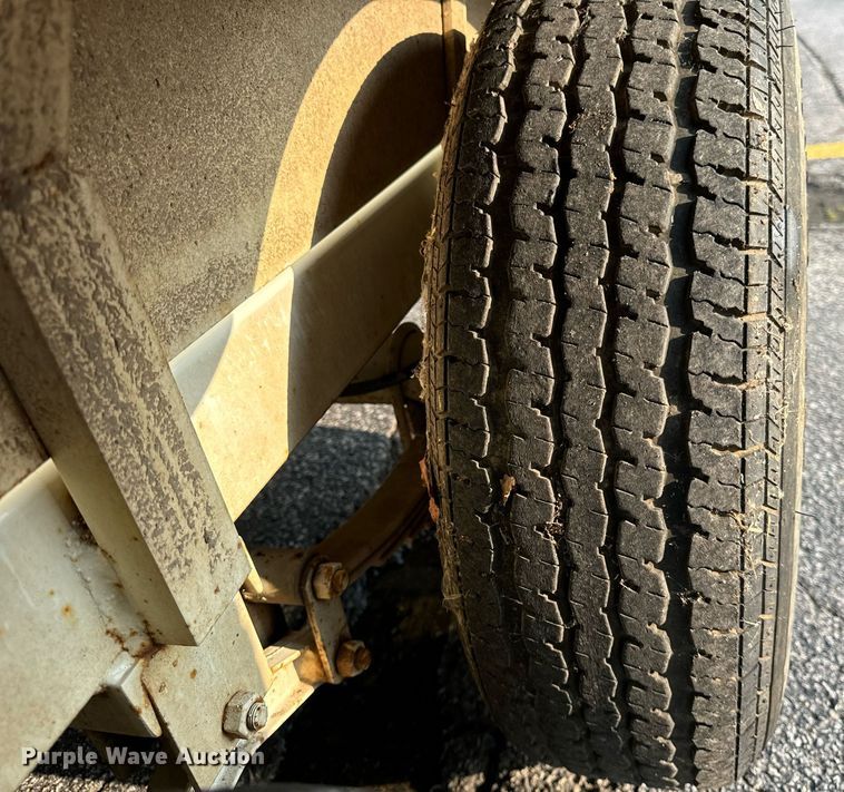 image for item DV5905 1996 Sewer Equipment of America  747 sewer jetter trailer 