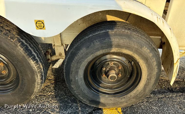 image for item DV5905 1996 Sewer Equipment of America  747 sewer jetter trailer 