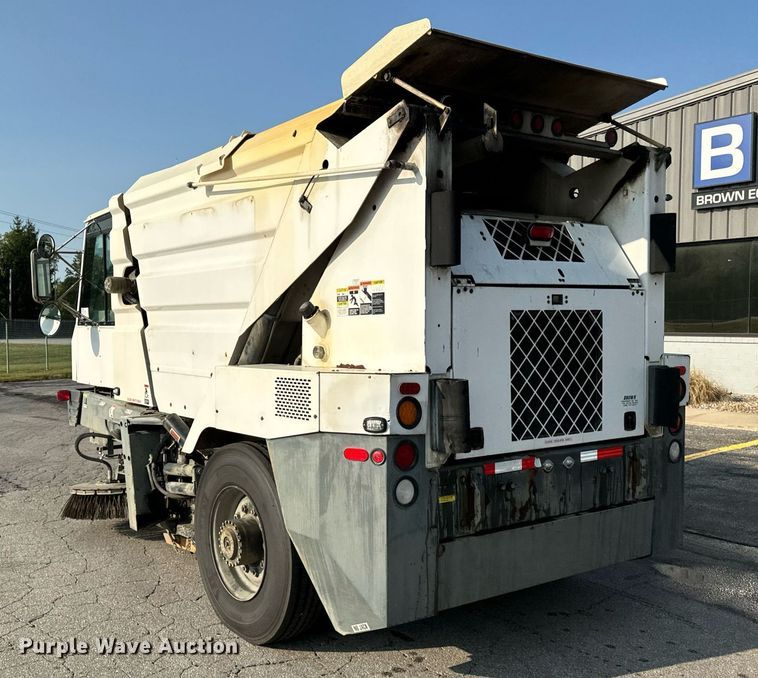 image for item DV5907 2015 Global  MX3 street sweeper 