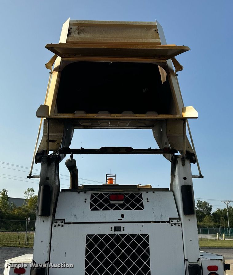 image for item DV5907 2015 Global  MX3 street sweeper 