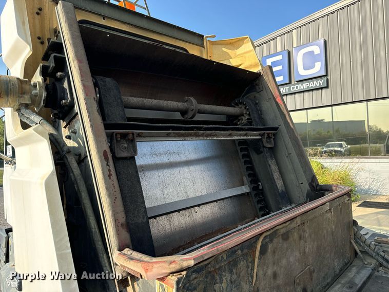 image for item DV5907 2015 Global  MX3 street sweeper 