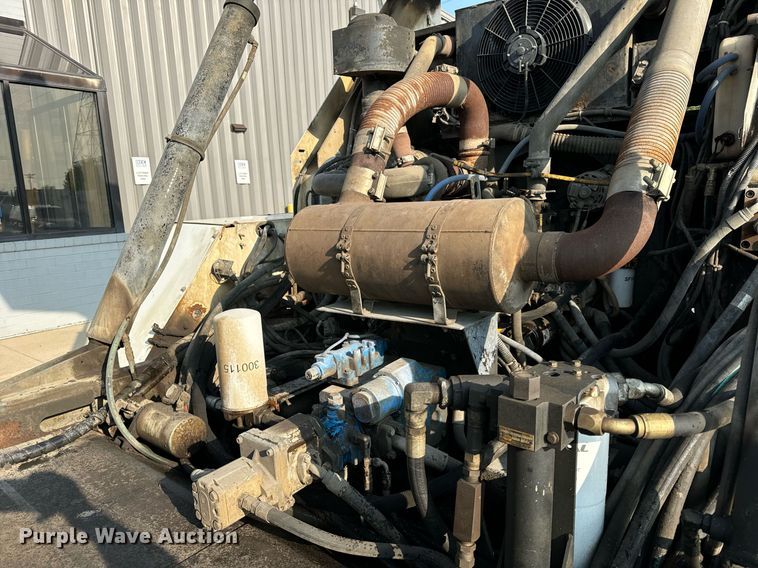 image for item DV5907 2015 Global  MX3 street sweeper 