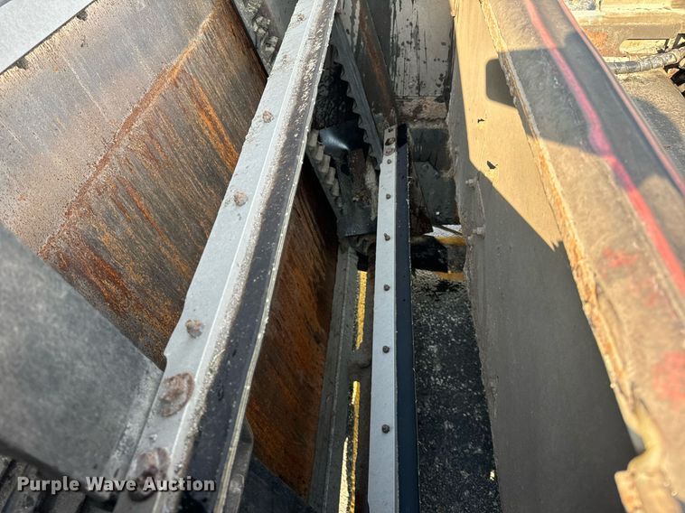 image for item DV5907 2015 Global  MX3 street sweeper 