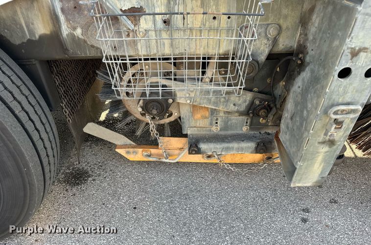 image for item DV5907 2015 Global  MX3 street sweeper 