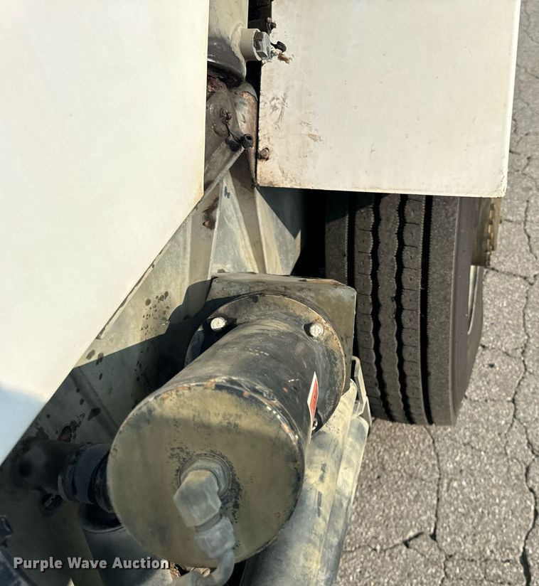 image for item DV5907 2015 Global  MX3 street sweeper 