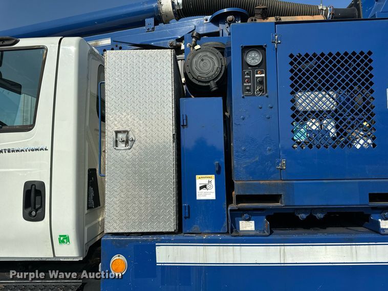 image for item DV5908 2007 International 7400 sewer jetter truck