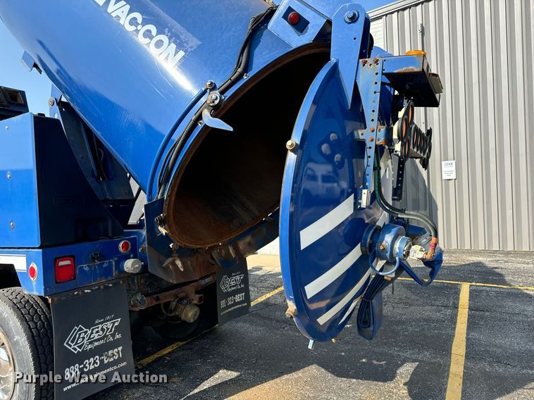 image for item DV5908 2007 International 7400 sewer jetter truck