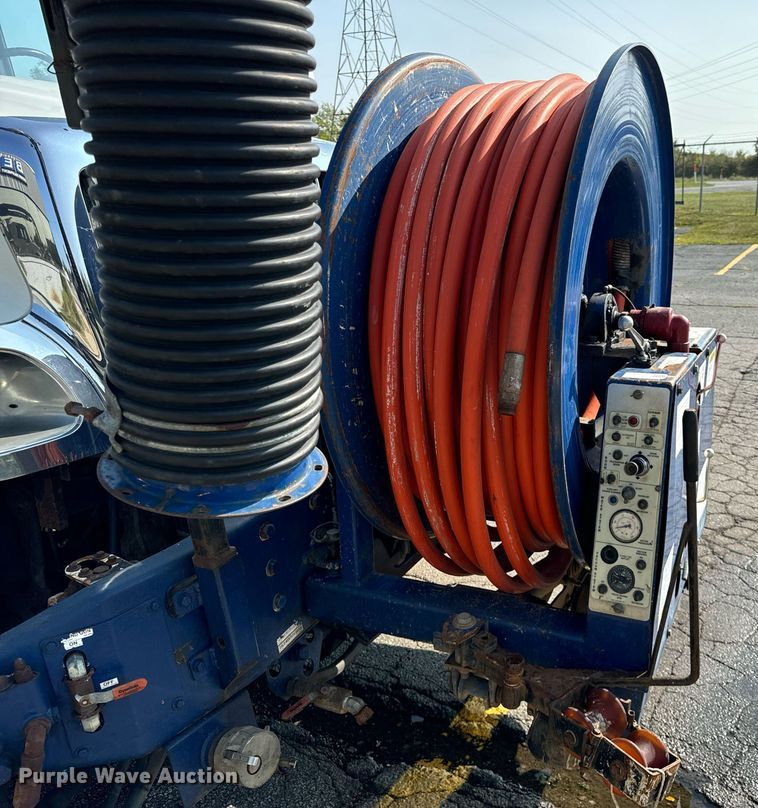 image for item DV5908 2007 International 7400 sewer jetter truck