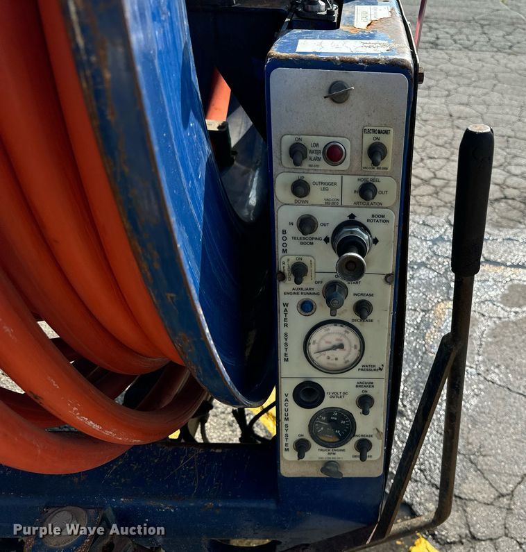 image for item DV5908 2007 International 7400 sewer jetter truck