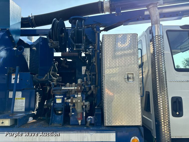 image for item DV5908 2007 International 7400 sewer jetter truck