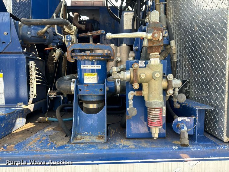 image for item DV5908 2007 International 7400 sewer jetter truck