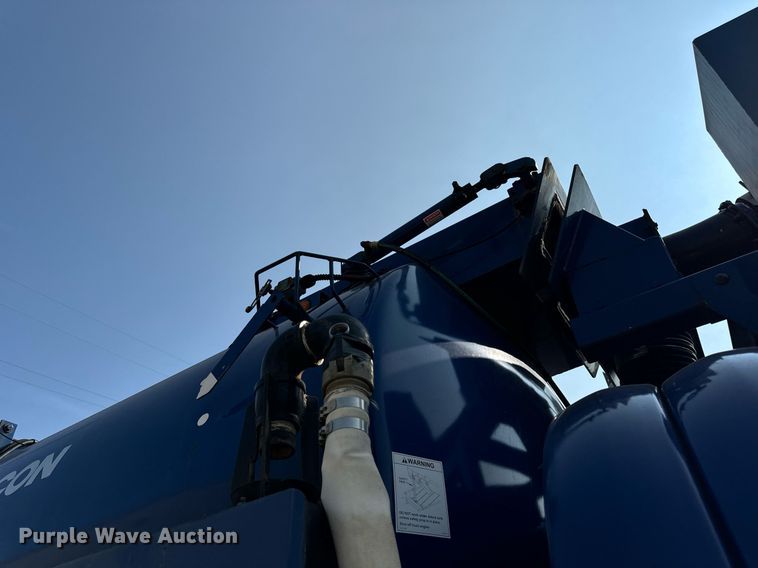 image for item DV5908 2007 International 7400 sewer jetter truck