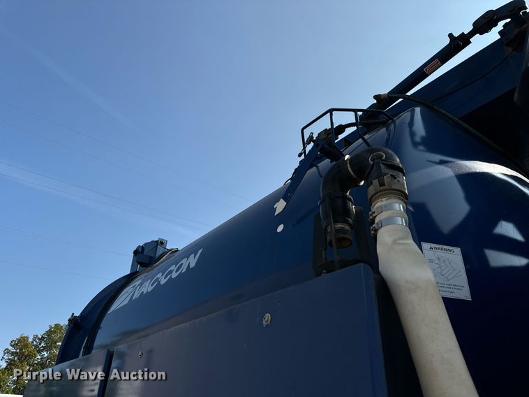 image for item DV5908 2007 International 7400 sewer jetter truck