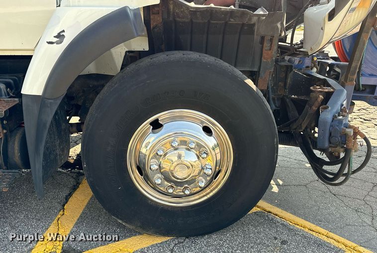 image for item DV5908 2007 International 7400 sewer jetter truck