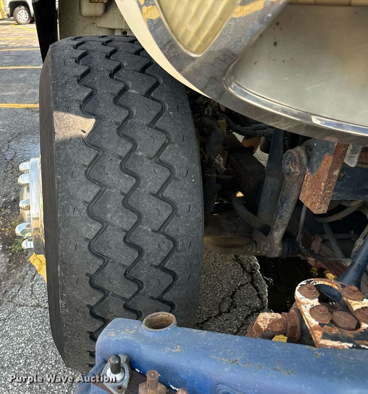 image for item DV5908 2007 International 7400 sewer jetter truck