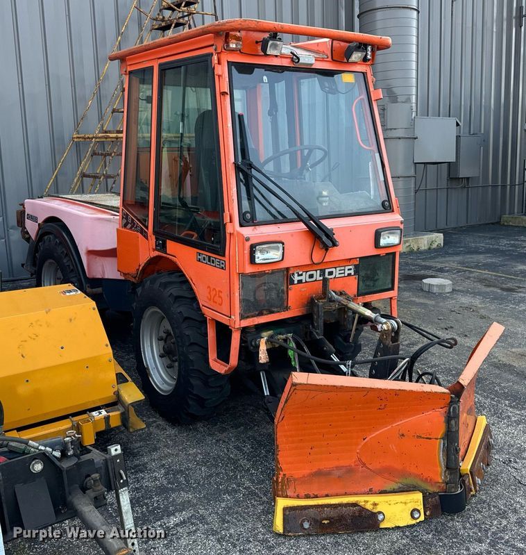 image for item DV5909 Holder  C9.72H municipal tractor