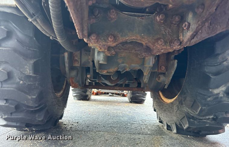 image for item DV5909 Holder  C9.72H municipal tractor