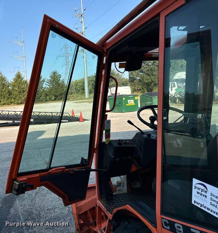 image for item DV5909 Holder  C9.72H municipal tractor