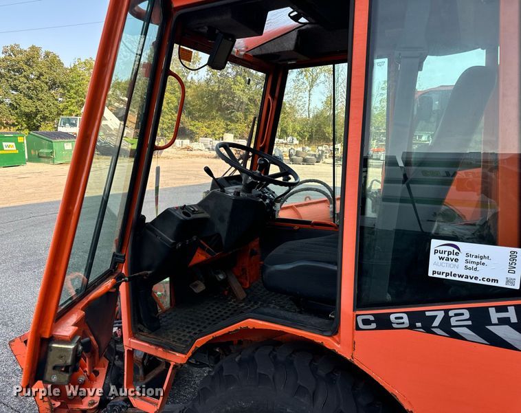 image for item DV5909 Holder  C9.72H municipal tractor