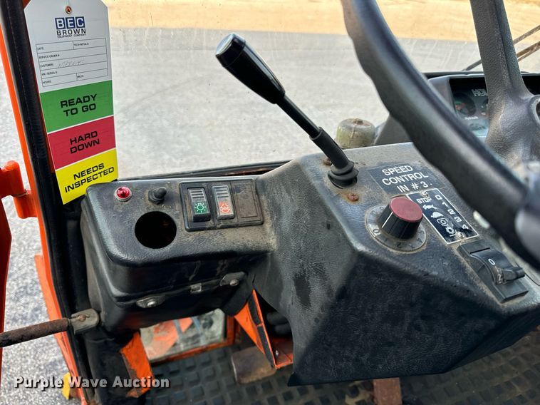 image for item DV5909 Holder  C9.72H municipal tractor