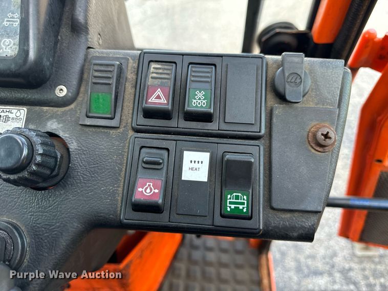 image for item DV5909 Holder  C9.72H municipal tractor