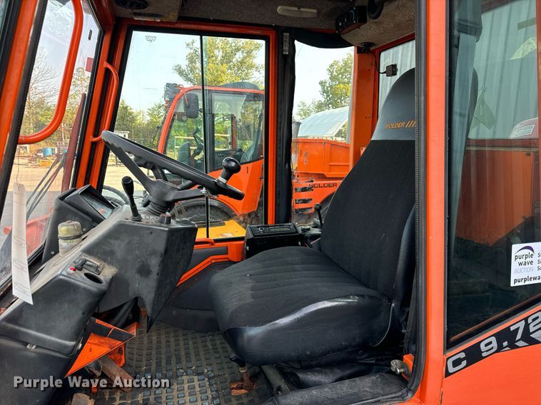 image for item DV5909 Holder  C9.72H municipal tractor