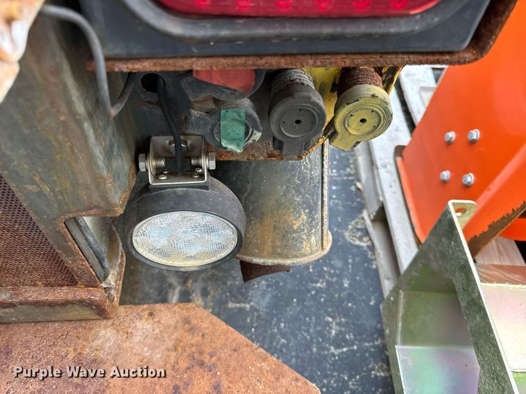 image for item DV5909 Holder  C9.72H municipal tractor