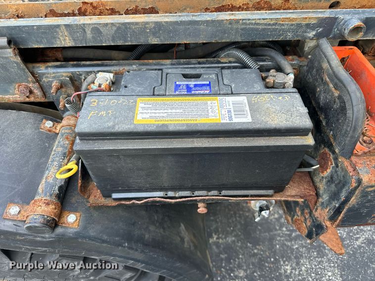 image for item DV5909 Holder  C9.72H municipal tractor