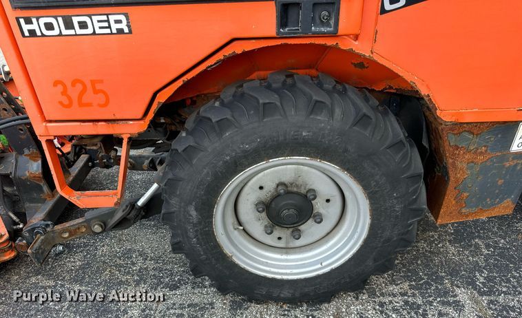 image for item DV5909 Holder  C9.72H municipal tractor