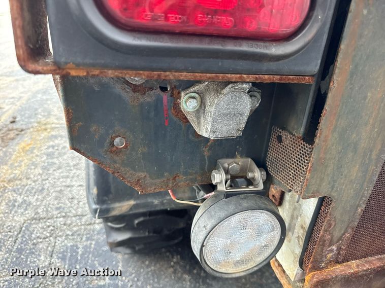 image for item DV5909 Holder  C9.72H municipal tractor