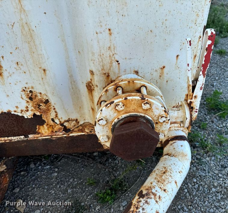 image for item DX1147 2007 Troxell frac tank trailer