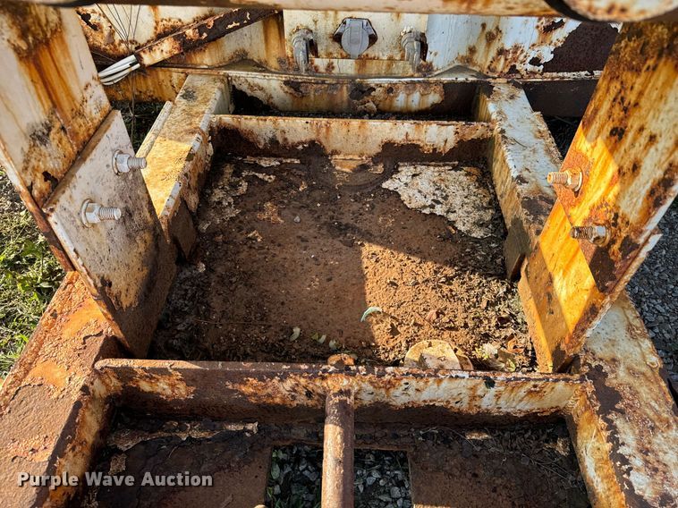 image for item DX1147 2007 Troxell frac tank trailer