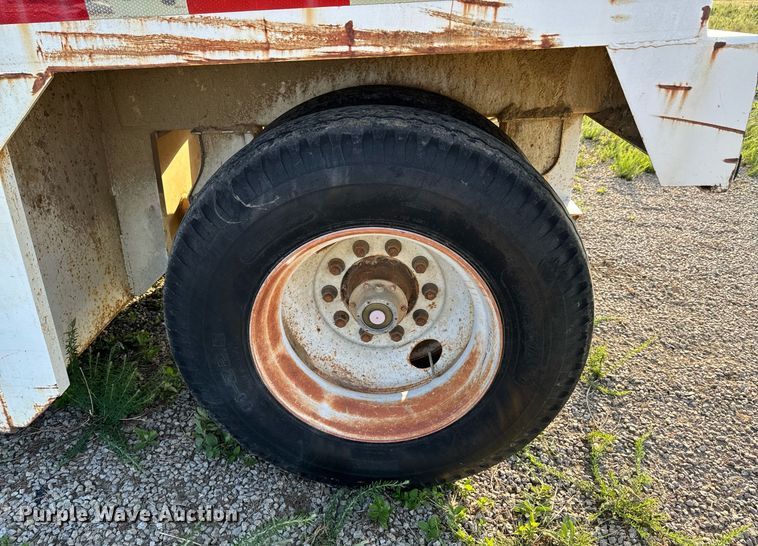 image for item DX1147 2007 Troxell frac tank trailer