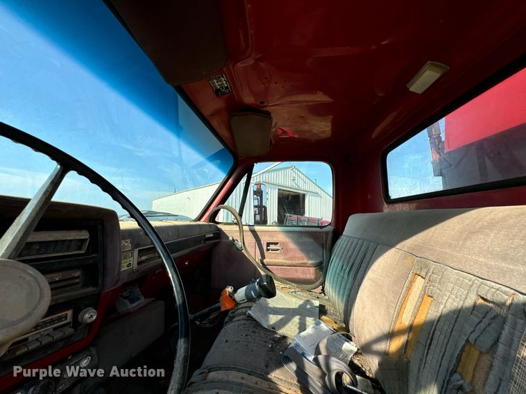 image for item DX1148 1985 Chevrolet Kodiak  digger derrick truck