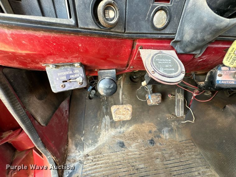 image for item DX1148 1985 Chevrolet Kodiak  digger derrick truck