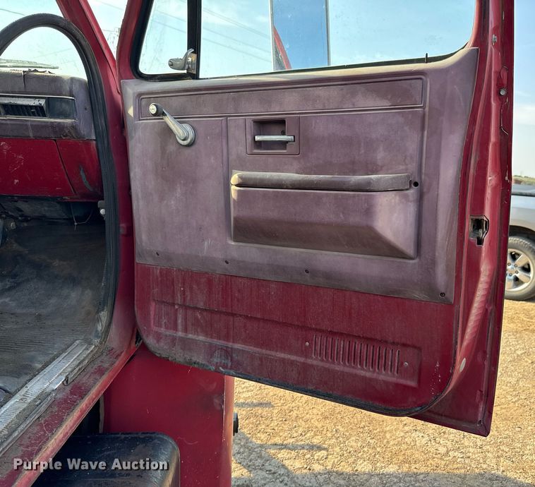 image for item DX1148 1985 Chevrolet Kodiak  digger derrick truck