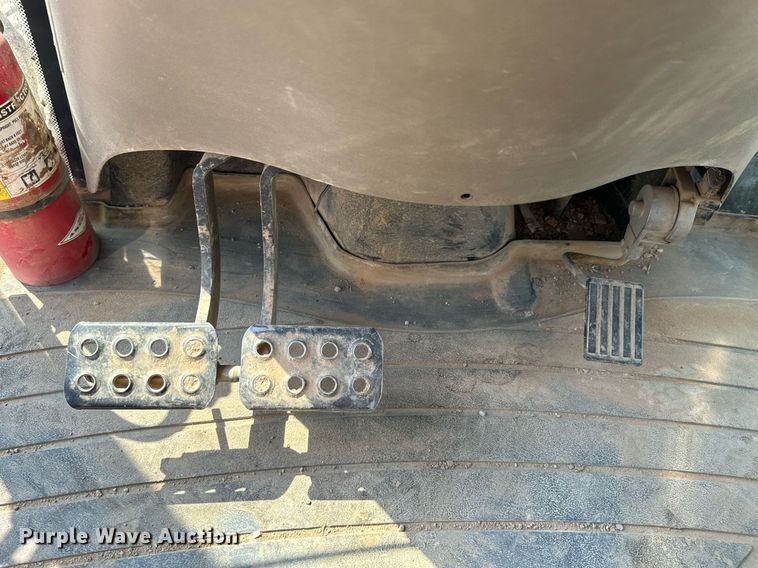 image for item DX1176 2015 Case 580 Super N backhoe