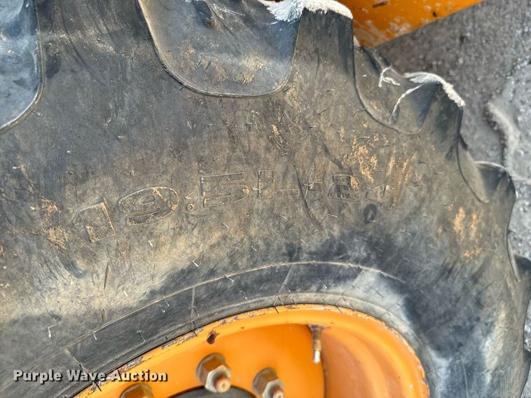 image for item DX1176 2015 Case 580 Super N backhoe