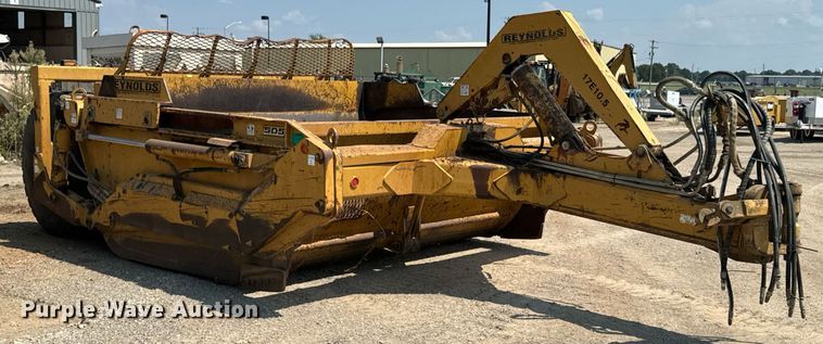 image for item DX1179 2004 Reynolds 17E10.5 scraper