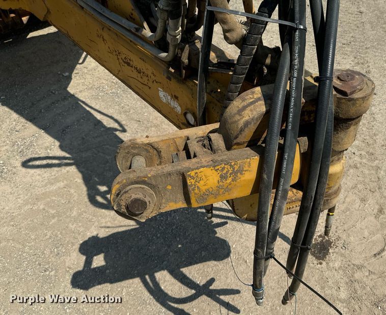 image for item DX1179 2004 Reynolds 17E10.5 scraper