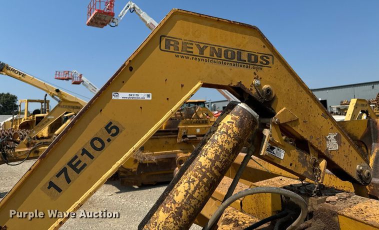 image for item DX1179 2004 Reynolds 17E10.5 scraper