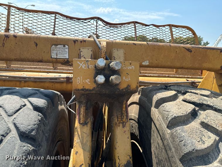 image for item DX1179 2004 Reynolds 17E10.5 scraper