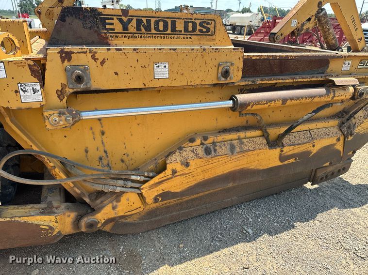 image for item DX1179 2004 Reynolds 17E10.5 scraper