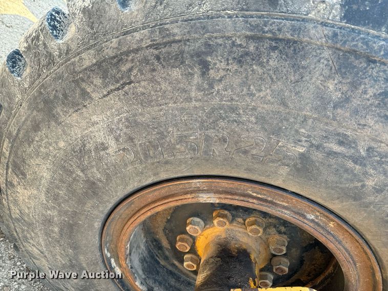 image for item DX1179 2004 Reynolds 17E10.5 scraper