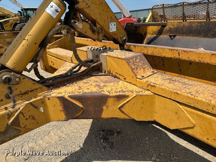 image for item DX1180 2004 Reynold  17E10.5 scraper