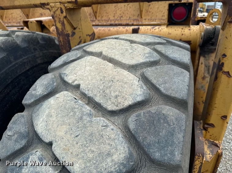 image for item DX1180 2004 Reynold  17E10.5 scraper