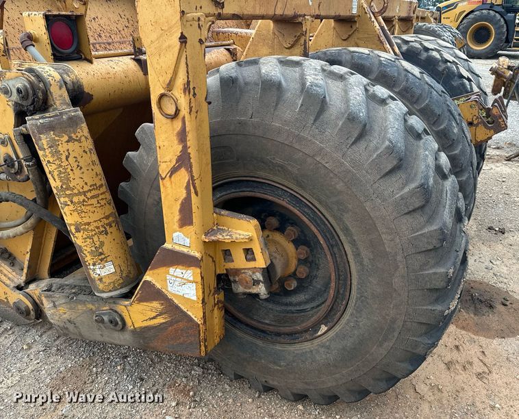 image for item DX1180 2004 Reynold  17E10.5 scraper